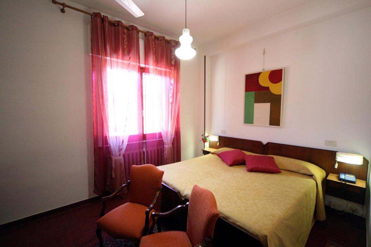 تشيوسي Albergo I Longobardi المظهر الخارجي الصورة